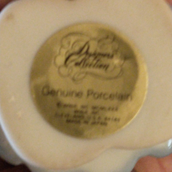 Porcelain "Dreams Collection" Figurines 3 1/4 tall and 1 1/8 wide. - Picture 4 of 4